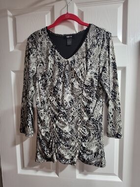 Chic Style & Co. top. Has a cool black and white snakeskin print. Size M